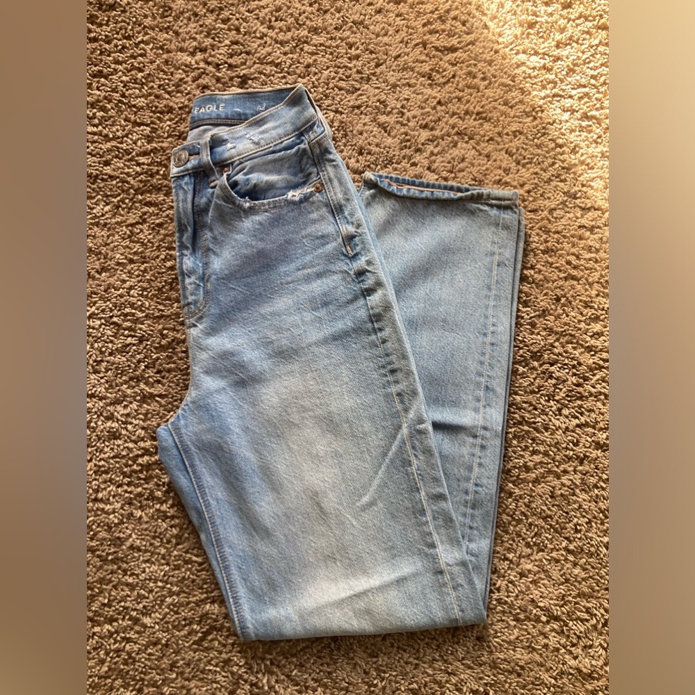American Eagle, light wash, straight style jeans